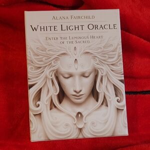 LIKE NEW! White Light Oracle Deck